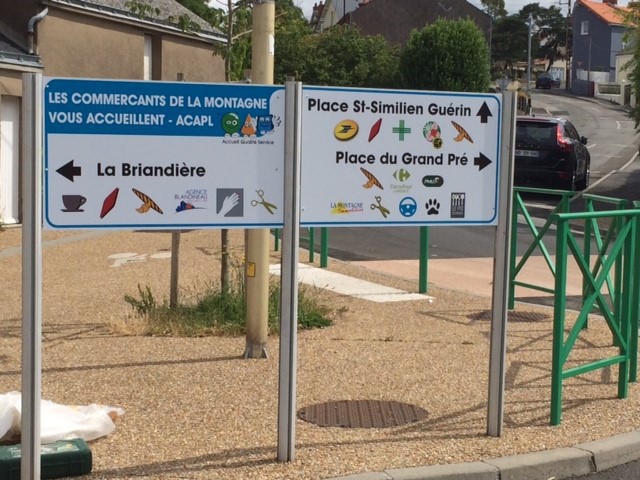 PANNEAUX LA MONTAG,E